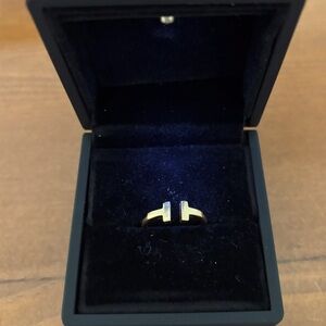 Tiffany T Wire Ring in Rose Gold